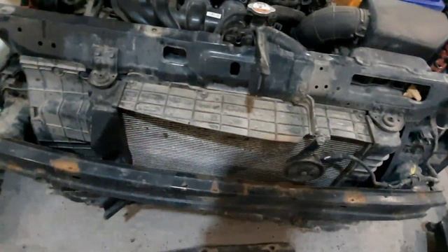 Hyundai Solaris (#1) - НЕТ ЗАЗОРОВ по переднему бамперу. Дефектовка предстоящего ремонта. смотреть онлайн