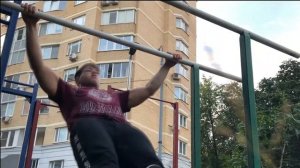 Как накачать МОЩНУЮ СПИНУ. Лучшие упражнения на турниках и брусьях