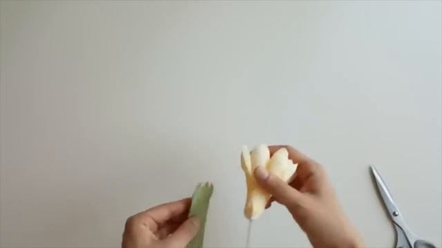 How to make paperflowers(crepe paper) #4. making Dahlia