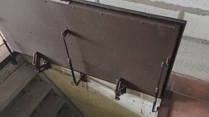 Люк в подвал, скрытые, многошарнирные петли. "Броневик" Днепр.