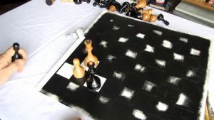 шахматное поле делать из листа фанеры чтобы не растекалась краска