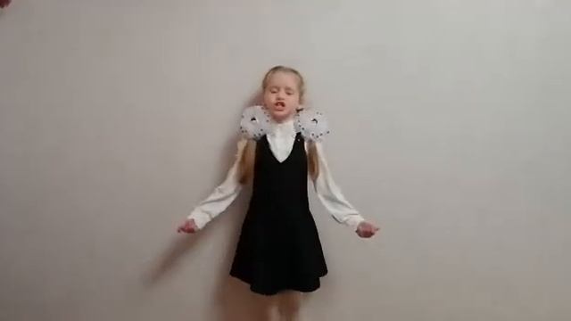 395.* Исляева Марьям, Балалар бакчасында "Энилэр бэйрэме" смотреть онлайн