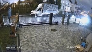 Test kamery IP ColorVu DS-2CD2T27G2-L Hikvision dzień/noc