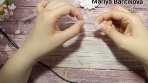 Камелия с оригинальной середи #канзаши #канзашимастеркласс #бантикиканзаши #канзашимк #цветыканзаши.