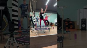 Jumping тренировка, джампинг фитнес. Похудеть легко , - 600 ккал за тренировку !