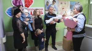 В семье Михаила и Виктории Шаталовых из Бугульмы родился третий ребенок