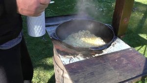 мясо по кремлевски в казане на костре (свинина)