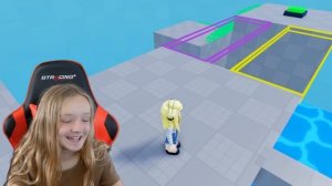 Trinity and Madison Play Teamwork Puzzles on Roblox!!