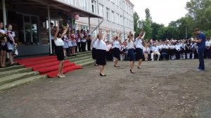 Танец учителей МБОУ СОШ21??? на последний звонок