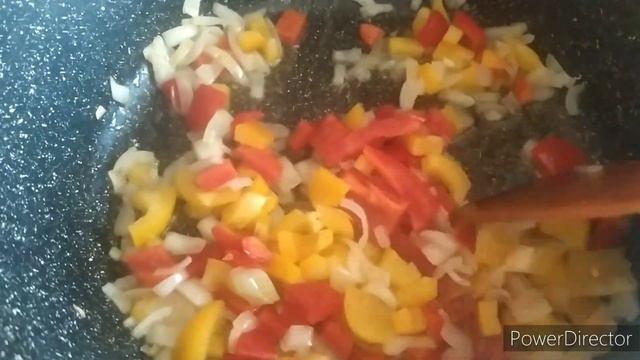 Скумбрия в томатном соусе с овощами смотреть онлайн