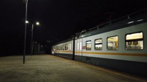 Последний поезд на платформе Покровское-Стрешнево