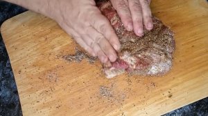 Мясо. Свинина  в духовке .  В фольге целым куском.