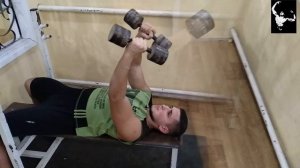Огромный трицепс! Французский жим гантелей лежа