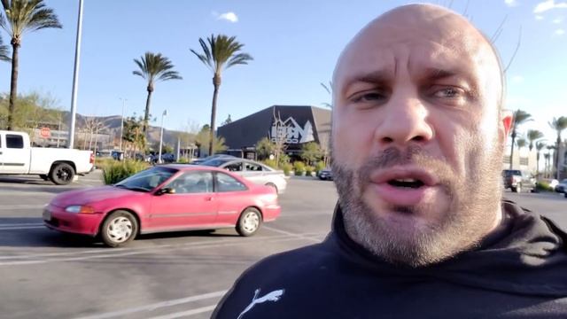 СКОЛЬКО ЗАРАБАТЫВАЕТ ТРЕНЕР В США? смотреть онлайн