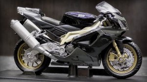 Aprilia RSV 1000 R Factory Модель мотоцикла Масштаб 1:18 Welly Мини-копия мотоцикла