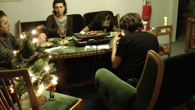 Чисто семейный праздник - Рождество! смотреть онлайн