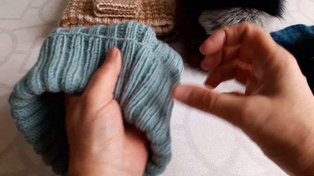 Вязанные осенние шапочки от 500 до 700 рублей . Распродажа шапочек . смотреть онлайн
