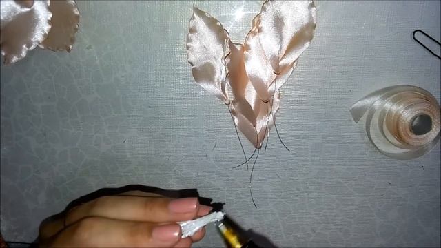 DIY Лилия/цветок на шпильке из атласных лент своими руками.