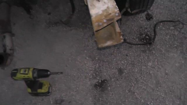 Установка мотора 4G63 в Mitsubishi Cedia,замена суппорта радиатора (телевизора) смотреть онлайн