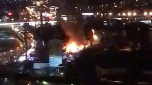 пожар в Сочи горит гаражи администрации города со всем автопарком 