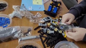 конструктор Cada автокран 2 часть