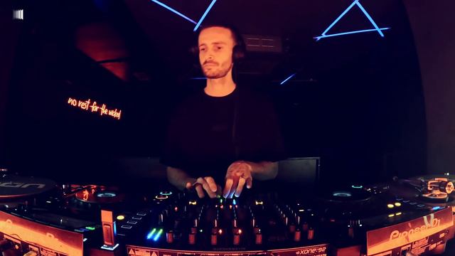 The + | KULT:R смотреть онлайн