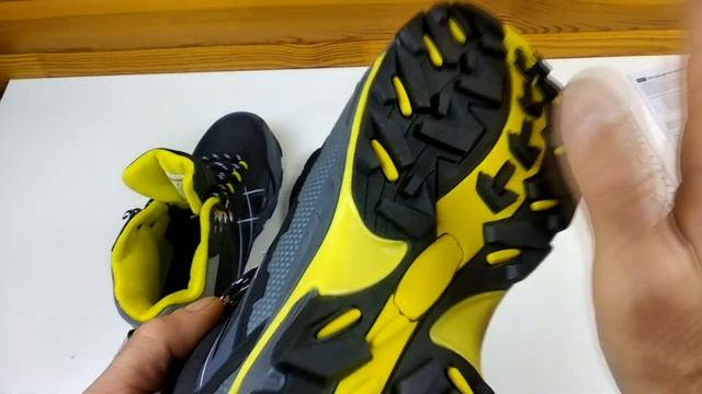 Обзор и очень опасный тест рабочих кроссовок от LARNMERN из Китая. смотреть онлайн