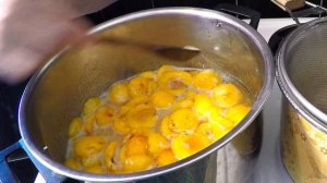 Варенье из абрикосов с косточками на зиму! Простой рецепт заготовки и консервации!