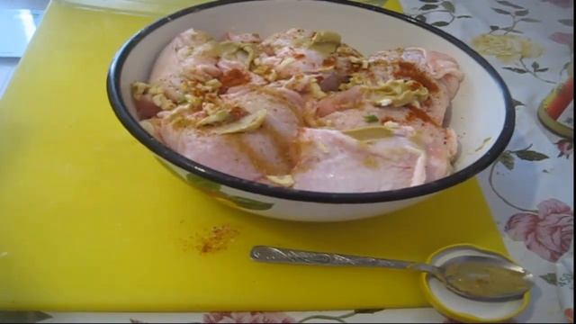 Запекаем в духовке куриное бедро горчица, лимон и майонез