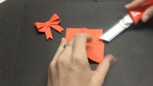 Как сделать красивый бантик из бумаги DIY Beautiful bow made of paper