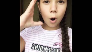Как сделать с быстрого в замедленное видео в приложение лайк??!!