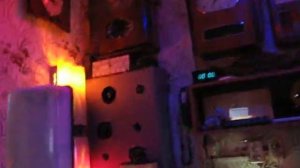 Цветомузыка   самоделка)а все начиналось с пары лампочек .