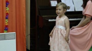 Дети 3-ех лет читают стихи о лете