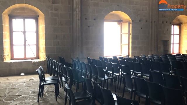 Недвижимость в Турции и Северный Кипр. Аббатство Беллапаис, Кирения. Монастырь в Беллапаисе.