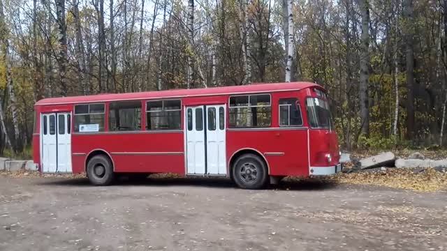 Ретро автобус ЛИАЗ 677