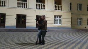 Урбан киз под музыку танго ?