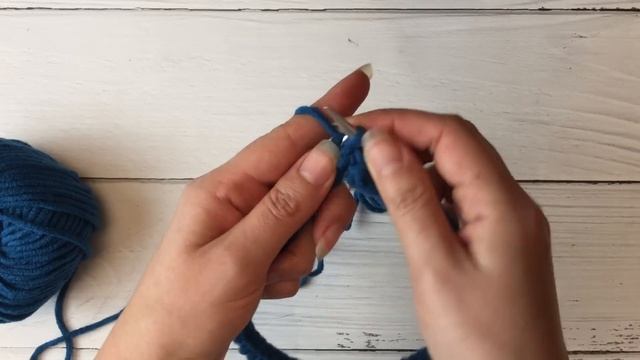 МК / Объемная шапка резинкой 1*1 с макушкой "тыковка" из обьемной пряжи