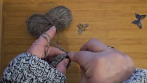 Шапочки Овечки для пасхальных яиц крючком. Вяжем шапочки крючком. Поделки к Пасхе для начинающих