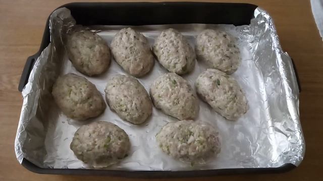 Котлетки с кабачками в духовке | Оксана готовит! смотреть онлайн