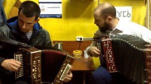 Под пляску. Две гармони. Наигрыш "Русского".