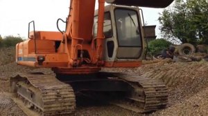Гусеничный экскаватор HITACHI EX 300