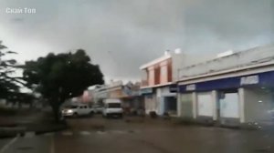 Внутри Торнадо... Удивительные кадры торнадо!