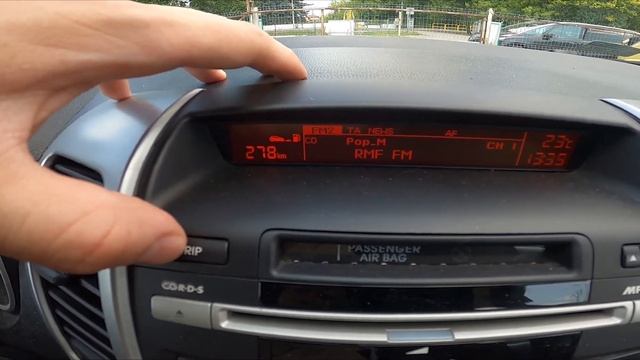 How to Check Current Fuel Consumption in Kia Venga ( 2009 - 2019 ) смотреть онлайн