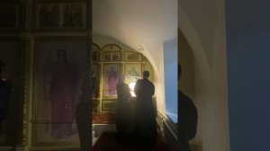 Стихиры воскресные «на Хвалитех» глас 5. «Всякое дыхание / да хвалит».«Господи, запечатану гробу»