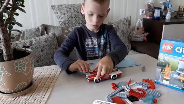 LEGO CITY(Пожарная машина) смотреть онлайн