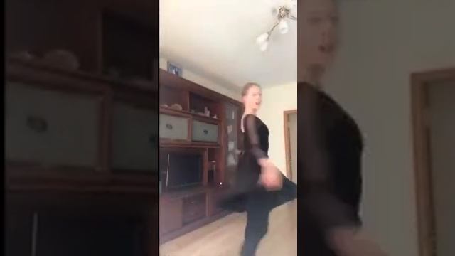 Попова Валя "Яблочко"