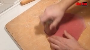 Как покрасить тесто. Цветные вареники! Красим Свеклой! (Буряком)