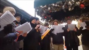 Американцы поют гимн России