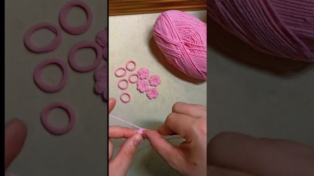 цветок крючком #handmadetoy #annekiz #мама #мишкакрючком #мамаблог #прически #ahiska#toka#мамадочек смотреть онлайн