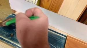 Нанесение карнаубского воска для полировки древесины. Магазин масел для дерева: масло-воск.рф